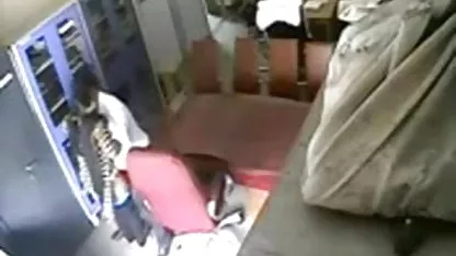 जब आपकी सेक्सी वीडियो फुल मूवी भाभी एक फूहड़ है और आपके सामने हस्तमैथुन करती है ..