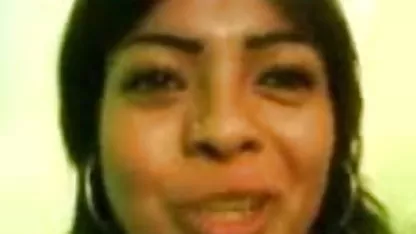 माँ अपनी बेटी के लिए वेब कैमरा हिंदी में फुल सेक्सी मूवी चुरा लेती है