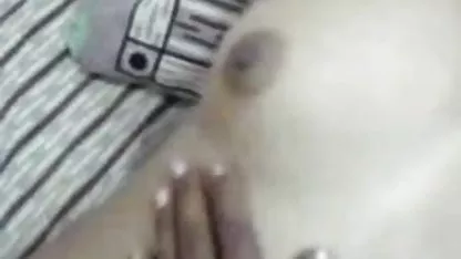 सेसेंटोना एक युवक के साथ फुल सेक्सी हिंदी मूवी कामोन्माद तक पहुँचता है