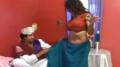 किस्मत वाले पिता फुल मूवी वीडियो में सेक्सी की अपनी दो बेटियों के साथ अनाचार है
