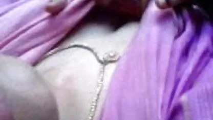 मेरे पास सबसे बड़ा प्राकृतिक स्तन था जिसे मैंने फुल हिंदी सेक्सी मूवी कभी देखा था