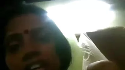स्पेनिश बदला लेने के लिए एक फुल सेक्स हिंदी फिल्म समर्थक की तरह बेकार है