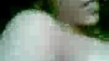 वह अपनी बेटी को बेल्ट से मारता है सेक्सी फिल्म वीडियो फुल और उसके साथ बलात्कार करता है (असली अनाचार)
