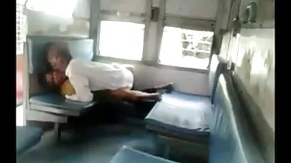 मॉडल फूहड़ कास्टिंग के सिर से खराब फुल सेक्सी मूवी वीडियो में हो जाता है