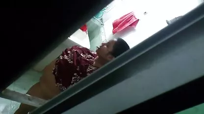 थोड़ा फूहड़ उसके पिता फुल सेक्सी हिंदी मूवी सह उसके अंदर चाहता है