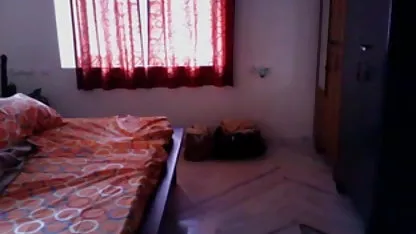 निनफोमोना अपने परिवार के डॉक्टर के सेक्सी पिक्चर फुल मूवी साथ बिस्तर पर जाती है
