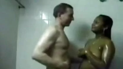 मॉरिस जेनेथ रुबियो अपने चचेरे भाई के साथ हिंदी सेक्सी फुल मूवी कमबख्त