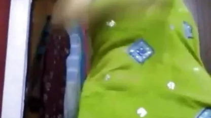 डॉक्टर इस कमबख्त नर्स के गधे के मुर्गा के साथ जांच करता सेक्सी हिंदी फुल मूवी है