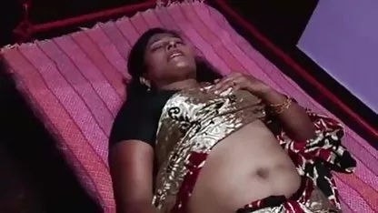 मोटी हिंदी में सेक्सी फुल मूवी परिपक्व लड़कियाँ कामोत्तेजित करती हैं
