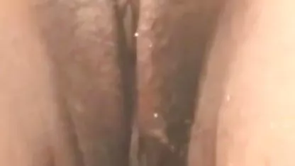 वह सेक्सी मूवी फुल हड हिंदी मे अपनी बहन की सहेली को चोदता है