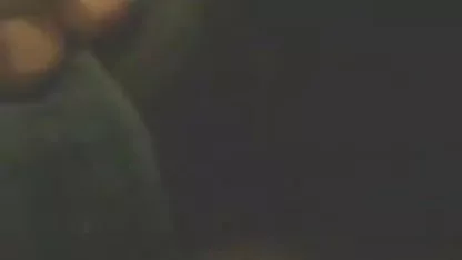 मादुरो नियंत्रण खो देता है और अपनी बेटी को चोदता है फुल हिंदी सेक्सी मूवी