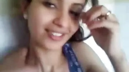 एलेक्सिस फॉक्स और चैनल प्रेस्टन के साथ हिंदी सेक्सी फिल्म फुल कीर्तन ली कमबख्त