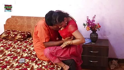 सभी हिंदी में सेक्सी वीडियो फुल मूवी चौकों पर कमबख्त कामुक पत्नी