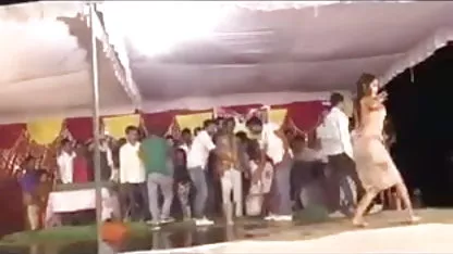 मेरे माता-पिता के घर फुल मूवी सेक्सी पिक्चर की नौकरानी कितनी अच्छी है ..