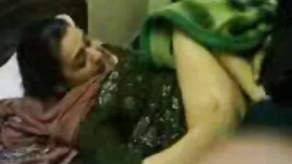 सड़क के बीच में हिंदी वीडियो फुल मूवी सेक्सी स्पेनिश मुलता गीला जाँघिया और ...