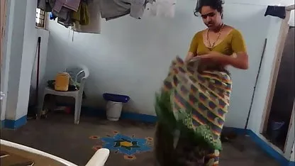 अपने बच्चों को बाथरूम में यौन संबंध फुल सेक्सी मूवी वीडियो में बनाना (अनाचार)