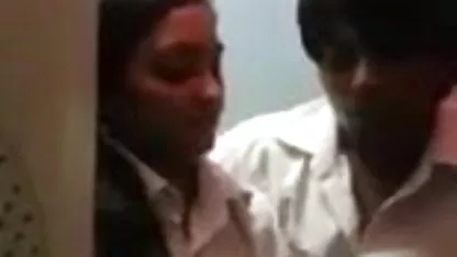 निम्फोमेनिक बेटी चाहती है कि उसके पिता उसे बहुत मुश्किल से चोदें और उसकी चूत को सेक्सी पिक्चर हिंदी फुल मूवी फाड़ दें