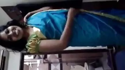 टिंडर फूहड़ ने हिंदी में फुल सेक्सी फिल्म सभी चौकों पर गड़बड़ की और रिकॉर्ड किया