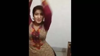 माँ, आराम करो, मैं तुम्हें एक अच्छी चूत का दोपहर का भोजन बनाने जा रहा हूँ सेक्सी फुल मूवी हिंदी वीडियो