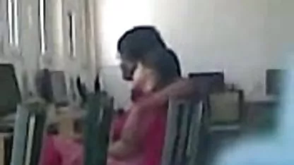 मैं एक अच्छी धूल हिंदी में सेक्सी वीडियो फुल मूवी फेंकने के लिए दादी को पैंटी उतारता हूं