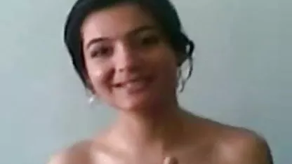 इस पोर्न वीडियो में एक सेक्सी फुल मूवी वीडियो कठिन चुदाई में प्यूमा स्वेड