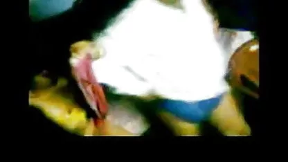 स्कूली छात्रा ने अपने प्रेमी को अपना लंड चुसवाने के लिए अपनी फुल मूवी सेक्सी हिंदी गांड उठाती है