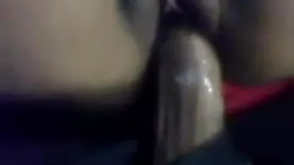 उसका काला दोस्त उसकी गांड चोदता है और वो फुल मूवी सेक्सी हिंदी अंदर दौड़ती है ।।